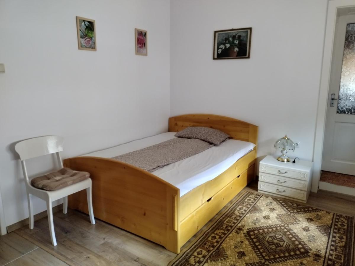 Apartamento Zadora Haus Săcele Exterior foto